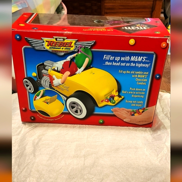 VINTAGE M&M Rebel without a Clue Dispenser Limited Edition NWT 2003 - Picture 3 of 10